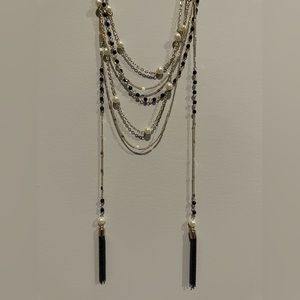 The limited multilayer necklace